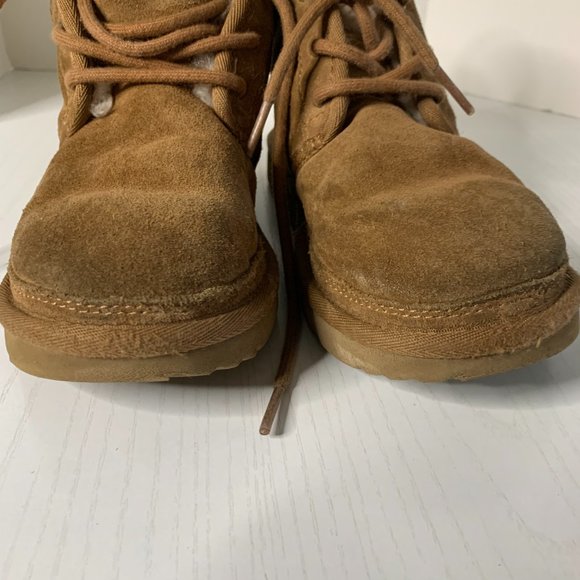 UGG girls boots - Picture 3 of 7